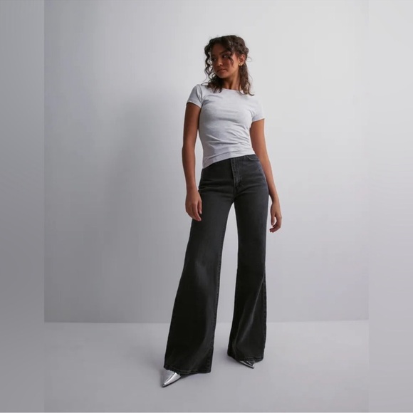 Levi’s Ribcage Wide Leg Bell Jeans - Picture 6 of 8